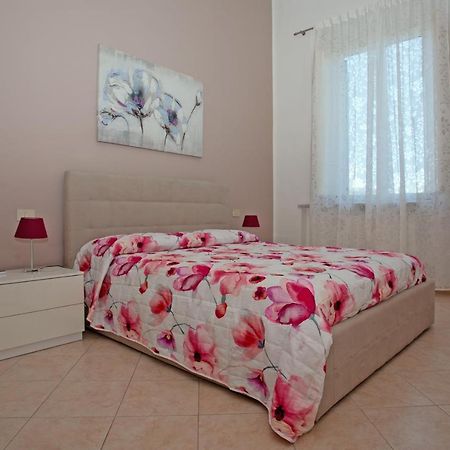 Apartamento Casa Dafne Livorno Exterior foto